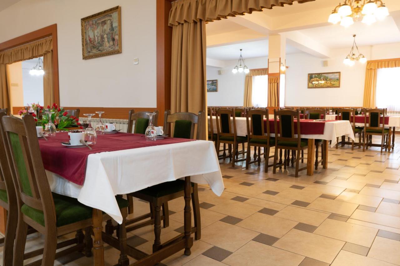 Hotel Mirni Kutak Otočac Εξωτερικό φωτογραφία