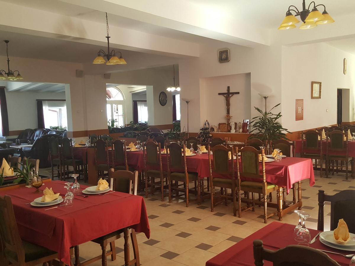 Hotel Mirni Kutak Otočac Εξωτερικό φωτογραφία